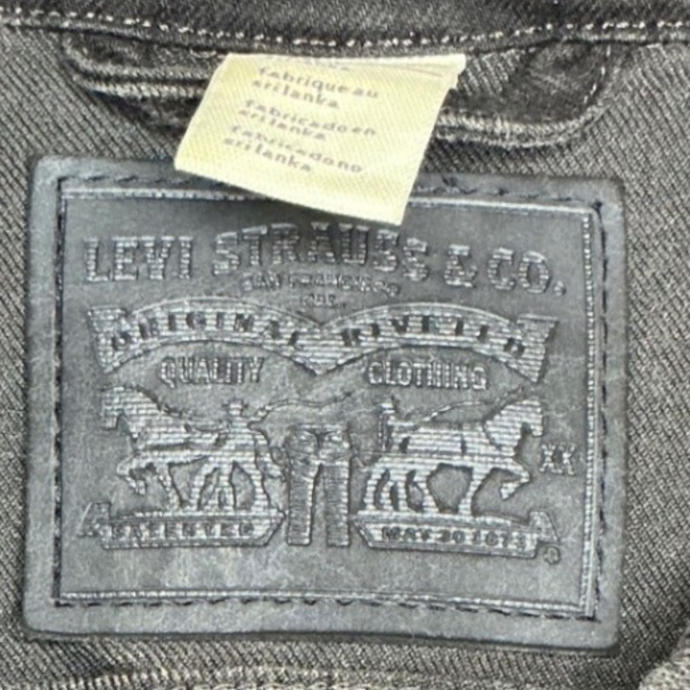 Levi's Denim Jacket Gray Wash Button Front Classic Trucker Jacket Womens XL - Picture 2 of 5